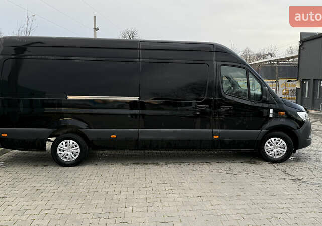 Черный Мерседес Sprinter, объемом двигателя 2.14 л и пробегом 170 тыс. км за 28975 $, фото 7 на Automoto.ua