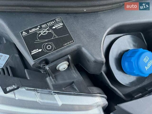 Чорний Мерседес Sprinter, об'ємом двигуна 2.2 л та пробігом 223 тис. км за 26800 $, фото 51 на Automoto.ua