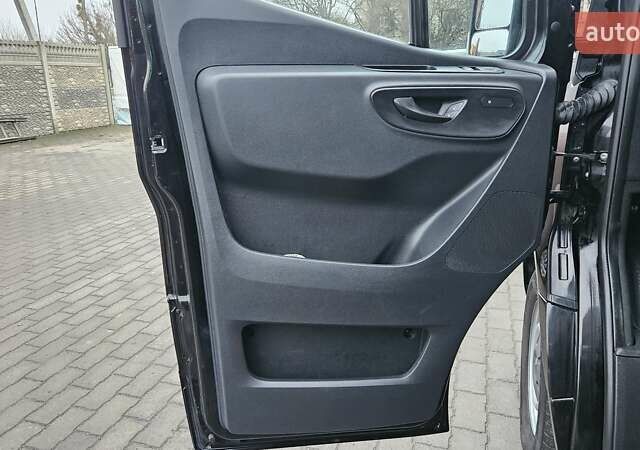 Чорний Мерседес Sprinter, об'ємом двигуна 3 л та пробігом 265 тис. км за 37500 $, фото 17 на Automoto.ua