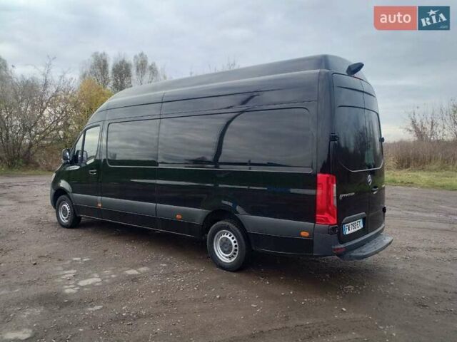 Черный Мерседес Sprinter, объемом двигателя 2.2 л и пробегом 282 тыс. км за 22800 $, фото 4 на Automoto.ua
