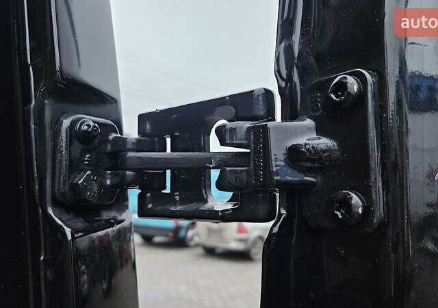 Чорний Мерседес Sprinter, об'ємом двигуна 3 л та пробігом 265 тис. км за 37500 $, фото 41 на Automoto.ua