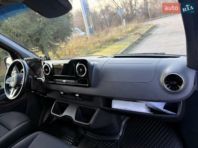Черный Мерседес Sprinter, объемом двигателя 2.2 л и пробегом 247 тыс. км за 32500 $, фото 27 на Automoto.ua