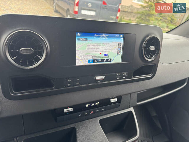 Чорний Мерседес Sprinter, об'ємом двигуна 2.2 л та пробігом 200 тис. км за 26550 $, фото 26 на Automoto.ua