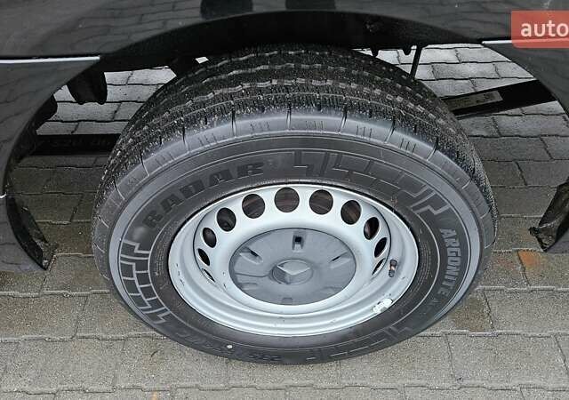 Чорний Мерседес Sprinter, об'ємом двигуна 3 л та пробігом 265 тис. км за 37500 $, фото 14 на Automoto.ua