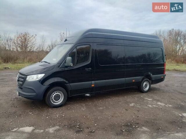Черный Мерседес Sprinter, объемом двигателя 2.2 л и пробегом 282 тыс. км за 22800 $, фото 1 на Automoto.ua