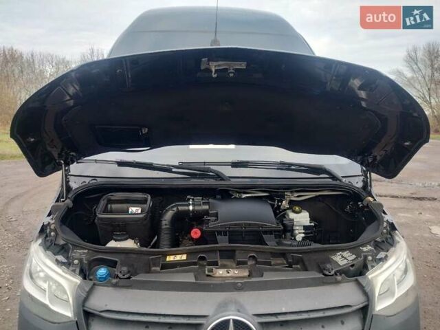 Черный Мерседес Sprinter, объемом двигателя 2.2 л и пробегом 282 тыс. км за 22800 $, фото 28 на Automoto.ua