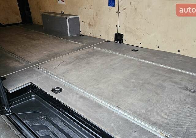 Чорний Мерседес Sprinter, об'ємом двигуна 3 л та пробігом 265 тис. км за 37500 $, фото 38 на Automoto.ua