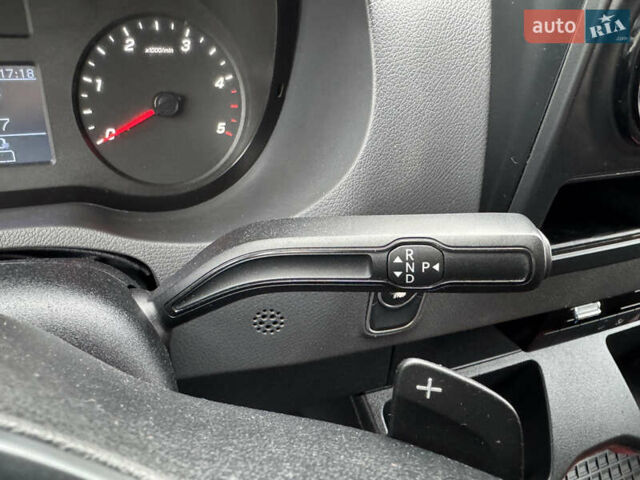 Чорний Мерседес Sprinter, об'ємом двигуна 2.2 л та пробігом 200 тис. км за 26550 $, фото 27 на Automoto.ua