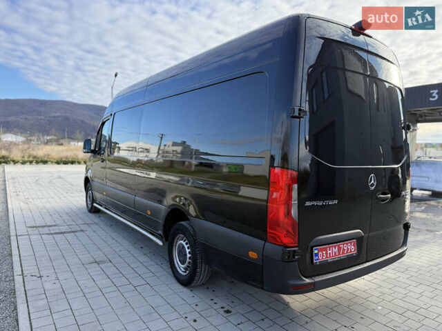 Черный Мерседес Sprinter, объемом двигателя 0 л и пробегом 158 тыс. км за 31800 $, фото 6 на Automoto.ua