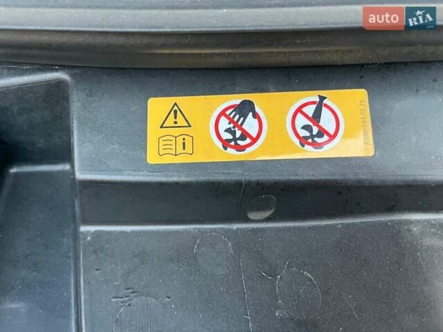 Чорний Мерседес Sprinter, об'ємом двигуна 2.2 л та пробігом 223 тис. км за 26800 $, фото 52 на Automoto.ua