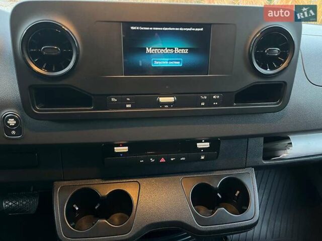 Чорний Мерседес Sprinter, об'ємом двигуна 2.2 л та пробігом 223 тис. км за 26800 $, фото 58 на Automoto.ua