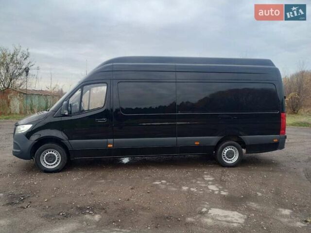 Черный Мерседес Sprinter, объемом двигателя 2.2 л и пробегом 282 тыс. км за 22800 $, фото 2 на Automoto.ua