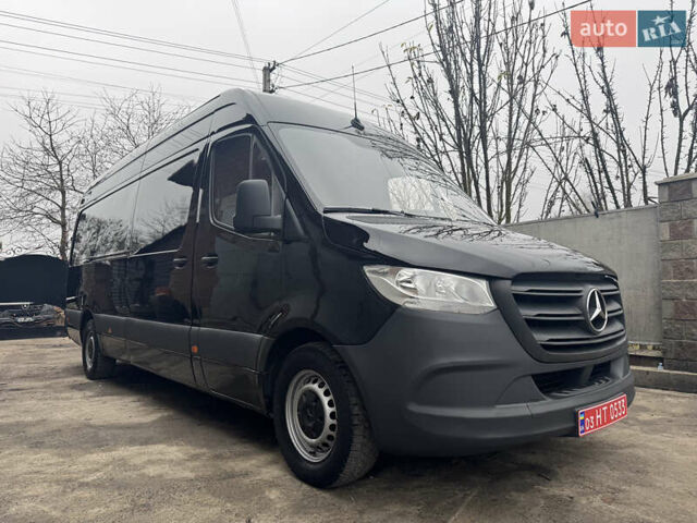 Черный Мерседес Sprinter, объемом двигателя 2.2 л и пробегом 288 тыс. км за 27700 $, фото 4 на Automoto.ua