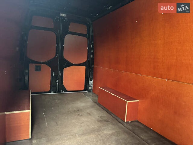 Черный Мерседес Sprinter, объемом двигателя 2.2 л и пробегом 288 тыс. км за 27700 $, фото 19 на Automoto.ua