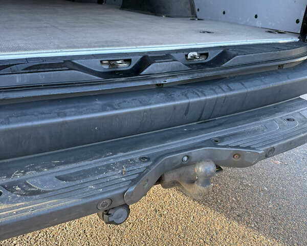 Черный Мерседес Sprinter, объемом двигателя 2.2 л и пробегом 247 тыс. км за 32500 $, фото 29 на Automoto.ua