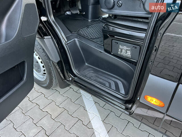 Черный Мерседес Sprinter, объемом двигателя 2 л и пробегом 259 тыс. км за 31900 $, фото 178 на Automoto.ua