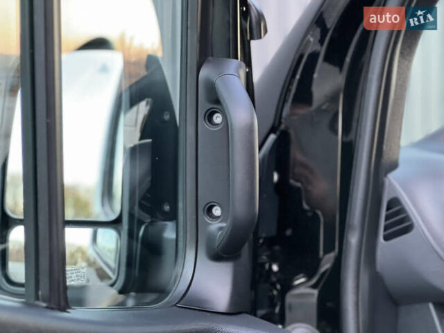 Черный Мерседес Sprinter, объемом двигателя 2 л и пробегом 259 тыс. км за 31900 $, фото 137 на Automoto.ua