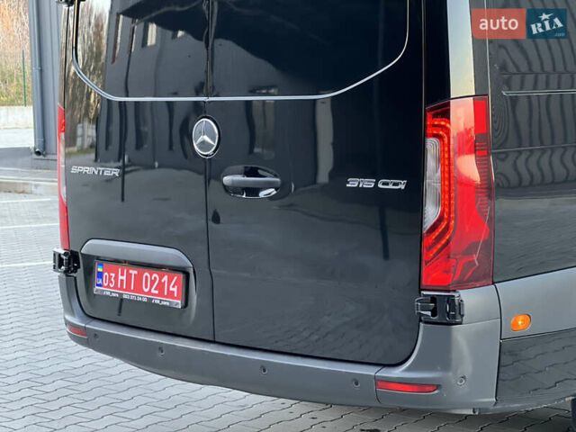 Черный Мерседес Sprinter, объемом двигателя 2 л и пробегом 259 тыс. км за 31900 $, фото 103 на Automoto.ua