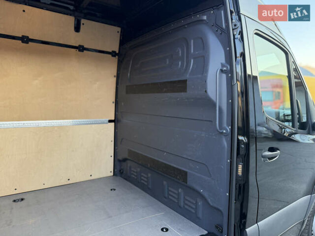 Чорний Мерседес Sprinter, об'ємом двигуна 2 л та пробігом 218 тис. км за 32900 $, фото 12 на Automoto.ua