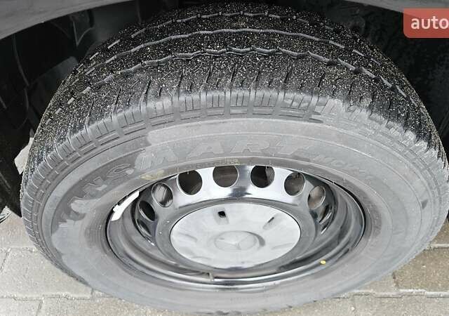 Чорний Мерседес Sprinter, об'ємом двигуна 1.95 л та пробігом 272 тис. км за 27550 $, фото 45 на Automoto.ua