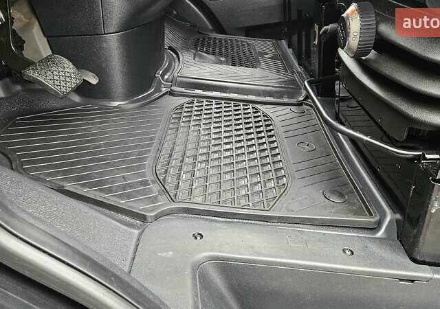 Чорний Мерседес Sprinter, об'ємом двигуна 1.95 л та пробігом 272 тис. км за 27550 $, фото 14 на Automoto.ua