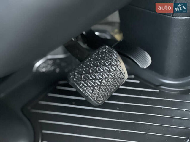 Черный Мерседес Sprinter, объемом двигателя 2 л и пробегом 259 тыс. км за 31900 $, фото 154 на Automoto.ua