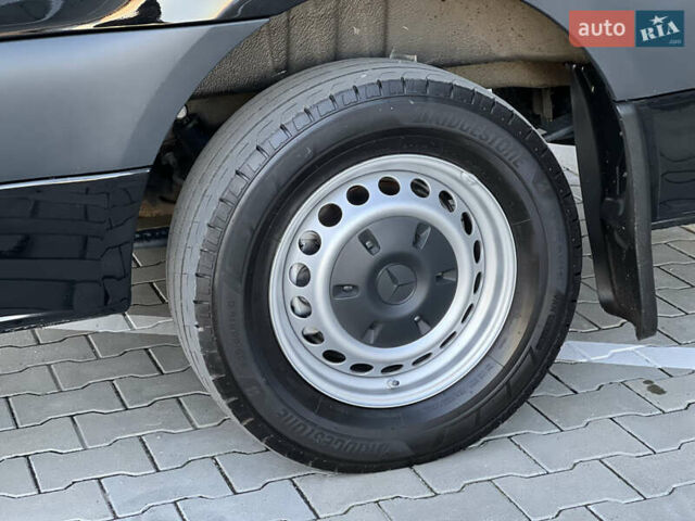 Черный Мерседес Sprinter, объемом двигателя 2 л и пробегом 259 тыс. км за 31900 $, фото 62 на Automoto.ua