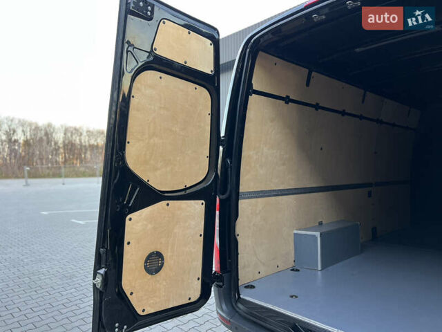 Черный Мерседес Sprinter, объемом двигателя 2 л и пробегом 259 тыс. км за 31900 $, фото 119 на Automoto.ua