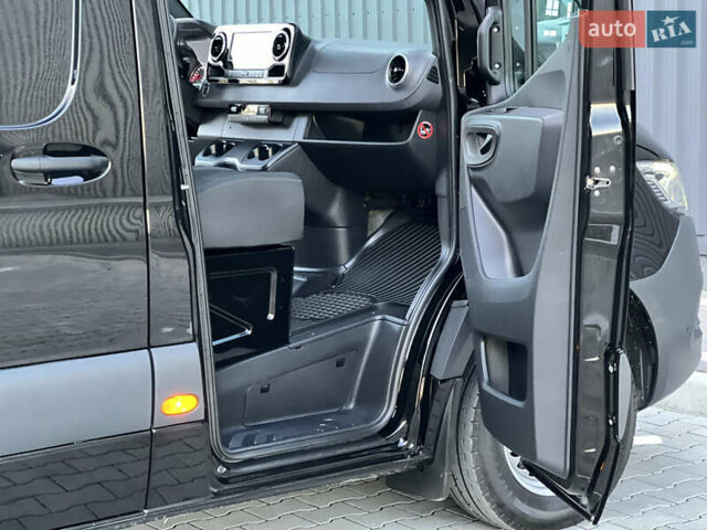 Черный Мерседес Sprinter, объемом двигателя 2 л и пробегом 259 тыс. км за 31900 $, фото 158 на Automoto.ua