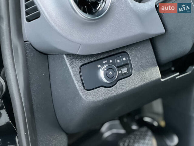 Черный Мерседес Sprinter, объемом двигателя 2 л и пробегом 259 тыс. км за 31900 $, фото 142 на Automoto.ua