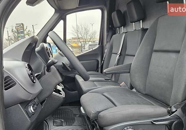 Чорний Мерседес Sprinter, об'ємом двигуна 1.95 л та пробігом 272 тис. км за 27550 $, фото 11 на Automoto.ua