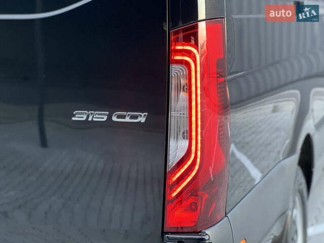 Черный Мерседес Sprinter, объемом двигателя 2 л и пробегом 259 тыс. км за 31900 $, фото 105 на Automoto.ua