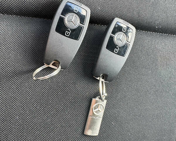 Чорний Мерседес Sprinter, об'ємом двигуна 2 л та пробігом 270 тис. км за 31500 $, фото 41 на Automoto.ua