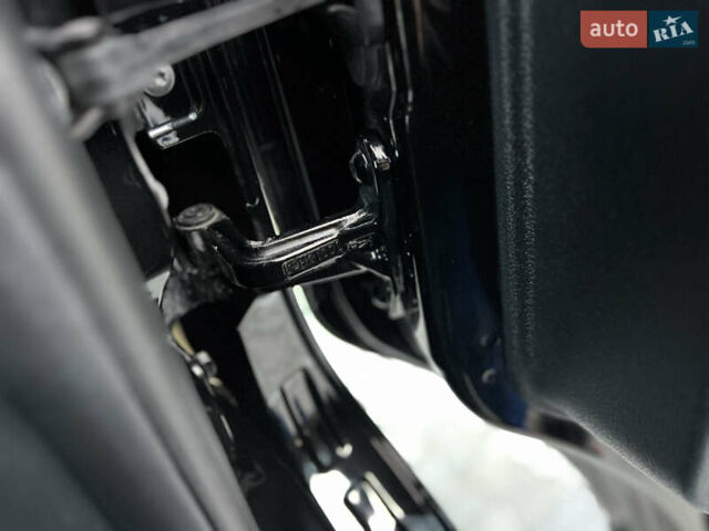 Черный Мерседес Sprinter, объемом двигателя 2 л и пробегом 259 тыс. км за 31900 $, фото 193 на Automoto.ua