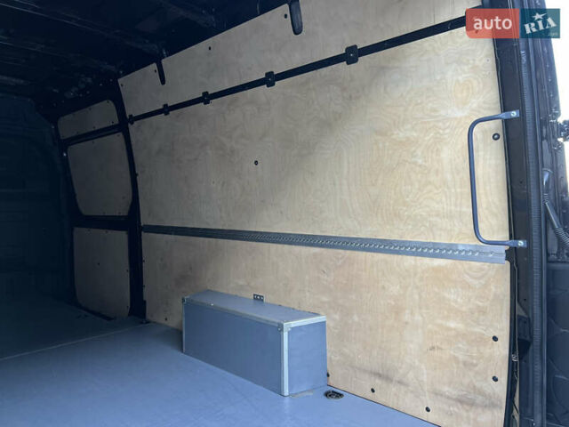 Черный Мерседес Sprinter, объемом двигателя 2 л и пробегом 259 тыс. км за 31900 $, фото 125 на Automoto.ua
