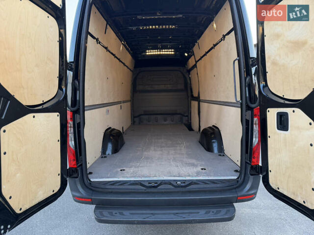 Черный Мерседес Sprinter, объемом двигателя 2 л и пробегом 218 тыс. км за 32900 $, фото 10 на Automoto.ua