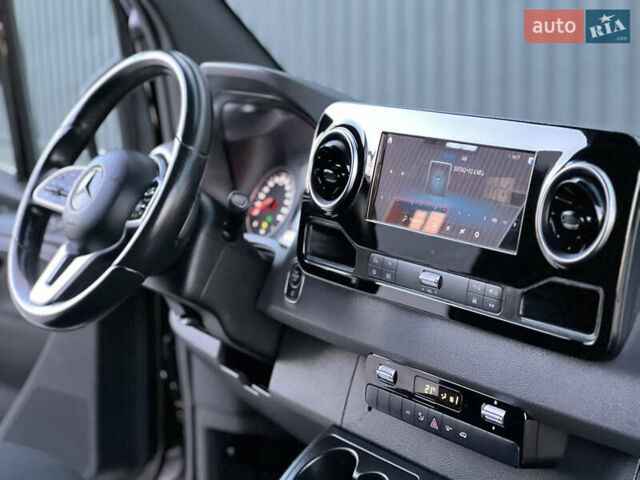 Черный Мерседес Sprinter, объемом двигателя 2 л и пробегом 259 тыс. км за 31900 $, фото 167 на Automoto.ua