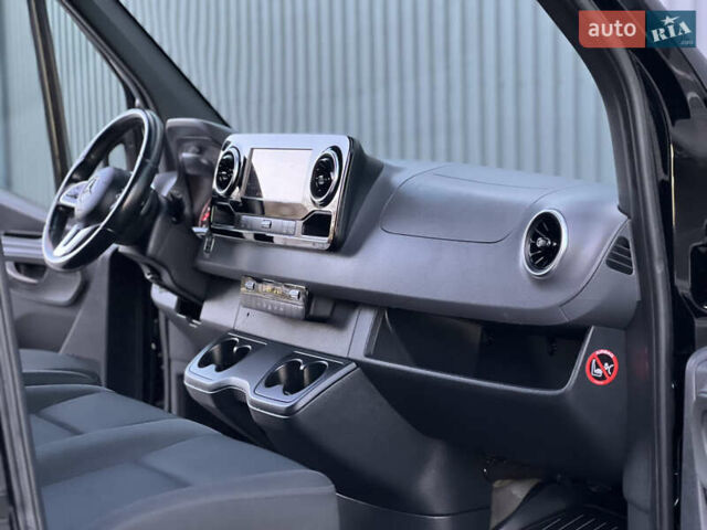 Черный Мерседес Sprinter, объемом двигателя 2 л и пробегом 259 тыс. км за 31900 $, фото 161 на Automoto.ua