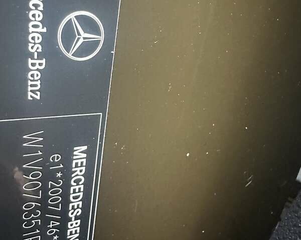 Черный Мерседес Sprinter, объемом двигателя 2.2 л и пробегом 250 тыс. км за 21000 $, фото 8 на Automoto.ua