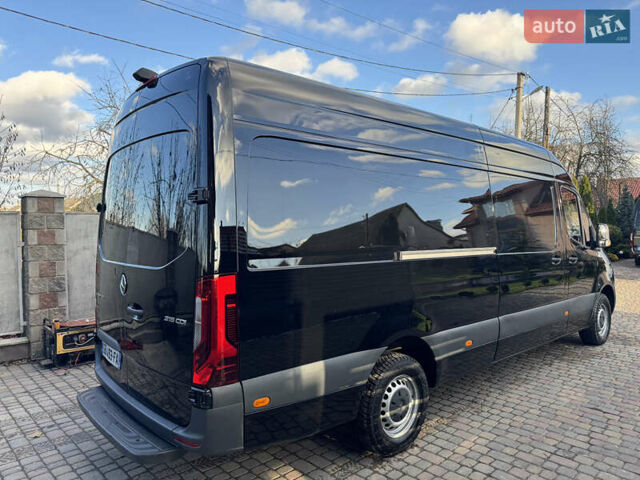 Чорний Мерседес Sprinter, об'ємом двигуна 2 л та пробігом 270 тис. км за 31500 $, фото 24 на Automoto.ua