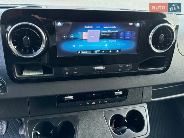 Черный Мерседес Sprinter, объемом двигателя 1.95 л и пробегом 98 тыс. км за 39999 $, фото 27 на Automoto.ua