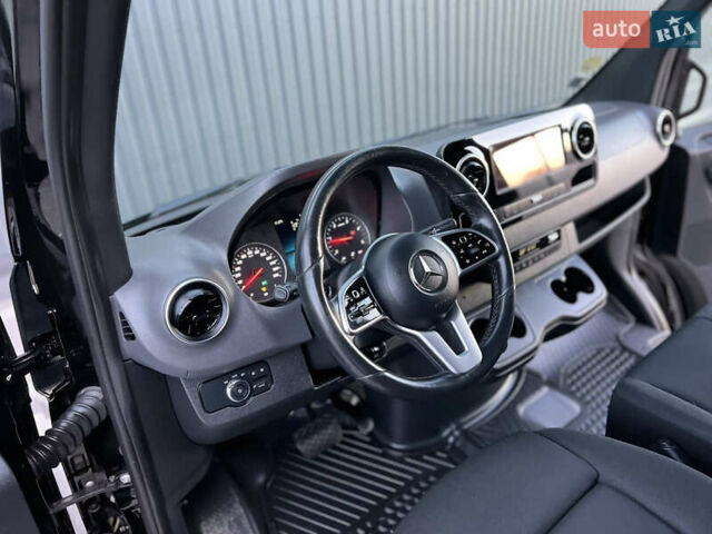 Черный Мерседес Sprinter, объемом двигателя 2 л и пробегом 259 тыс. км за 31900 $, фото 179 на Automoto.ua