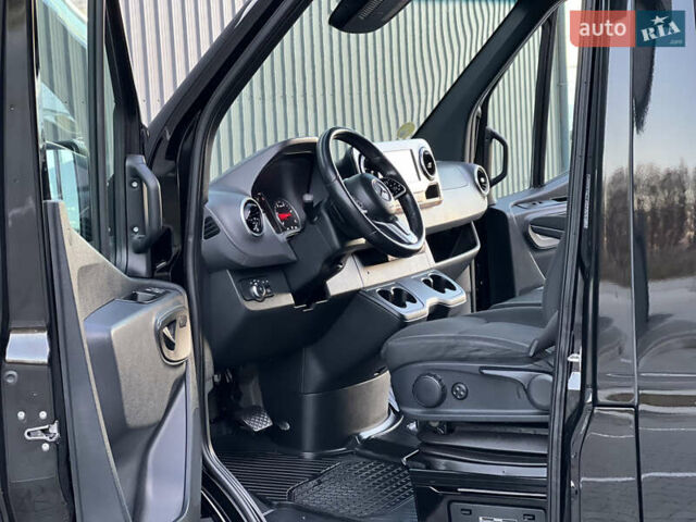 Черный Мерседес Sprinter, объемом двигателя 2 л и пробегом 259 тыс. км за 31900 $, фото 131 на Automoto.ua