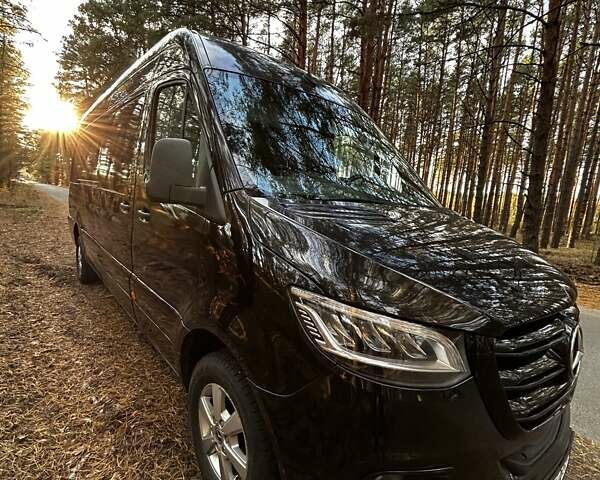 Мерседес Sprinter 2021 в Киеве на Automoto.ua Черный Мерседес Sprinter, объемом двигателя 1.95 л и пробегом 280 тыс. км за 35000 $, фото 6 на Automoto.ua