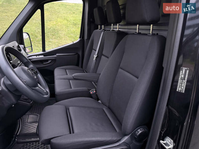 Черный Мерседес Sprinter, объемом двигателя 2.14 л и пробегом 28 тыс. км за 32900 $, фото 12 на Automoto.ua
