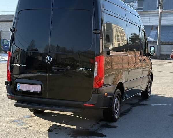 Черный Мерседес Sprinter, объемом двигателя 1.95 л и пробегом 43 тыс. км за 33000 $, фото 3 на Automoto.ua