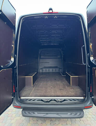 Черный Мерседес Sprinter, объемом двигателя 0 л и пробегом 230 тыс. км за 33500 $, фото 13 на Automoto.ua