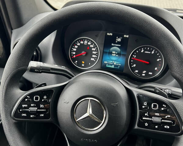 Черный Мерседес Sprinter, объемом двигателя 2 л и пробегом 268 тыс. км за 33800 $, фото 17 на Automoto.ua
