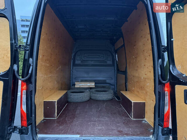 Черный Мерседес Sprinter, объемом двигателя 2.14 л и пробегом 28 тыс. км за 32900 $, фото 26 на Automoto.ua