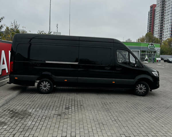 Черный Мерседес Sprinter, объемом двигателя 2 л и пробегом 268 тыс. км за 33800 $, фото 3 на Automoto.ua